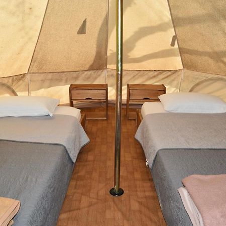 Camping Oliana Kültér fotó