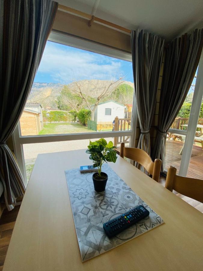 Camping Oliana Kültér fotó