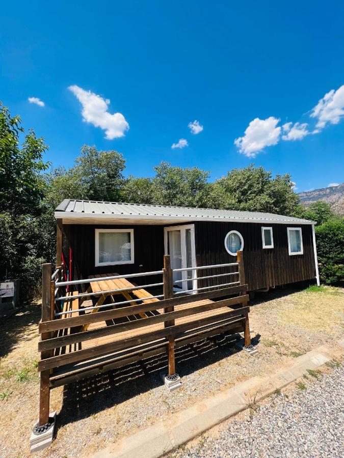 Camping Oliana Kültér fotó