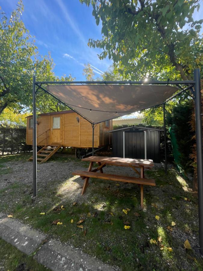 Camping Oliana Kültér fotó